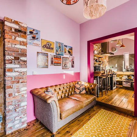 Lower Barns Bed and breakfast 5*